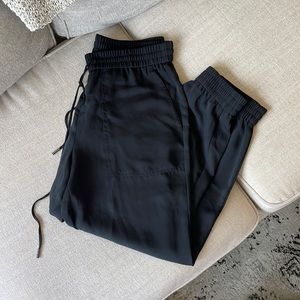 Ann Taylor Jogger Sz M